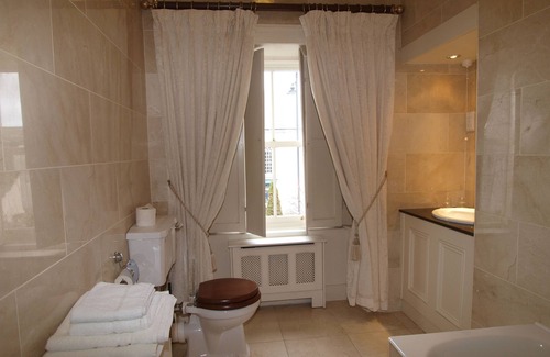 Roscommon Casa | Gleesons Restaurant & Rooms