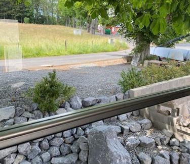 Schmidtheim Casa | Gleis 2, Waggon mit Ofen, optional mit Whirlpool und Sauna