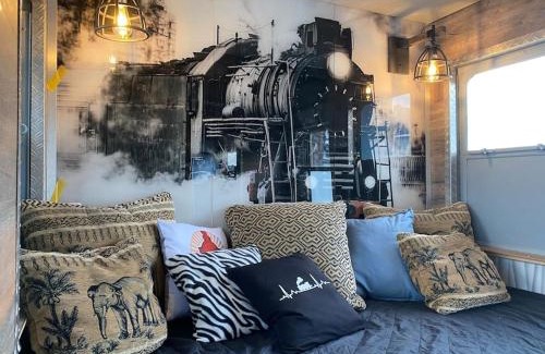 Schmidtheim Casa | Gleis 2, Waggon mit Ofen, optional mit Whirlpool und Sauna