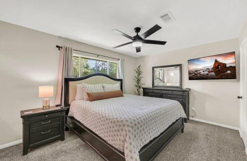 Grogan's Mill Casa | Glen Loch Dr