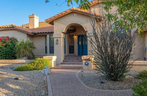 Glendale Casa | Glendale Paradise | Pool | Pickleball | Putt-Putt