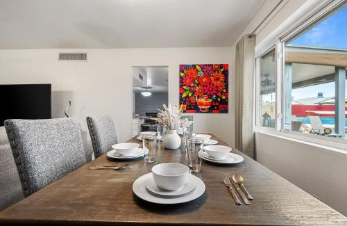 Glendale Casa | Glendale Retreat: Refreshing Pool~ Golf ~Games ASU