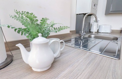 Redcar Cabaña | GLENHOLME APARTMENT 1, pet friendly in Redcar