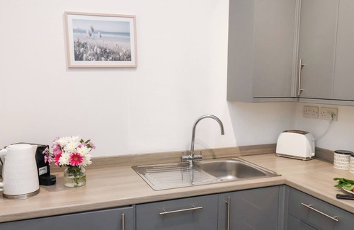 Redcar Cabaña | GLENHOLME APARTMENT 4, pet friendly in Redcar