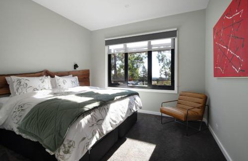 Glenlyon Casa | Glenlyon Church