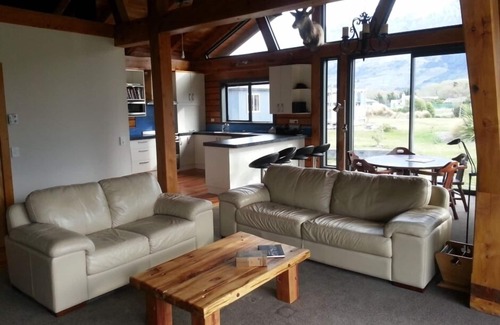 Glenorchy Casa | Casa de GLENORCHY. 360 & # xb0; Montañas, por el lago y el río.