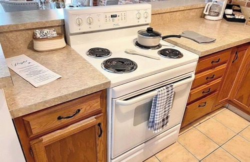 Glens Falls Apartamento | Glens Falls City Loft - All NEW Inside!