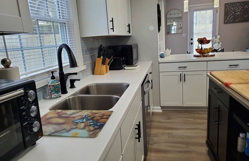 Erie Casa | Glenwood Retreat - Close to it All!