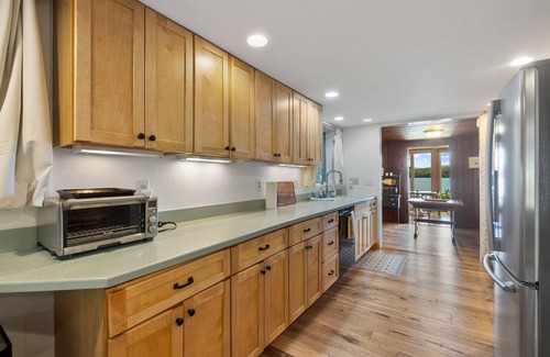 Laconia Casa | Glistening Waters On Lake Winnisquam