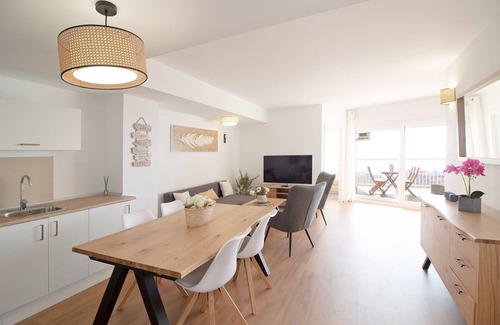 Canet de Berenguer Apartamento | Global Properties: Apartamento de 2 habitaciones con terraza y vistas al mar