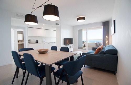 Canet de Berenguer Apartamento | Global Properties: Moderno apartamento con dos terrazas con vistas al mar y a la montaña