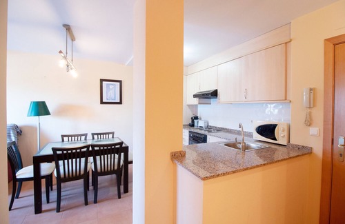 Playa de Almarda Apartamento | Global Properties: Apartamento con piscina en la playa de Corinto