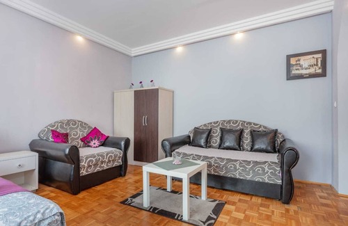 Novi Beograd Apartamento | Gloria 1 cozy apartment with AC and WiFi in enjoyable Beograd