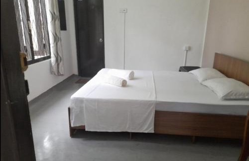 Seeduwa - Katunayake Casa | Gloria Cottage Non AC