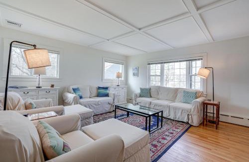 Gloucester Casa | Gloucester Home with Large Yard 1 Mi to Beach!