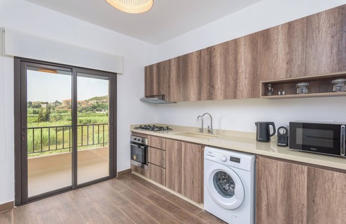 Batroun Apartamento | Glow Studios & Apartments in Batroun