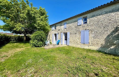 Nalliers Casa | Glycine, gîte sleeps 7