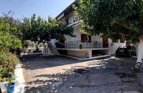 Dorida Apartamento | Glyfada's Family Apartment