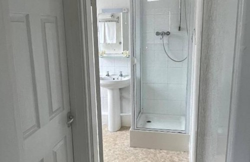 Skegness Hotel | OYO Queens Hotel, Skegness
