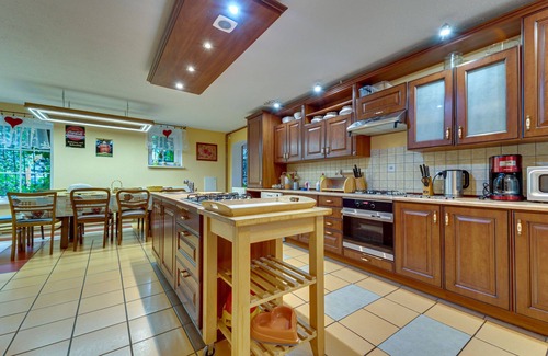 Chlebice Casa | Gościniec Pod Dwoma Sercami by Interhome