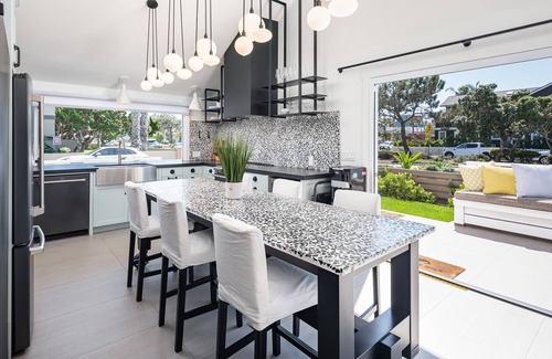 Del Mar Casa | Go Beach Chic Steps From the Sand & Del Mar Racetrack