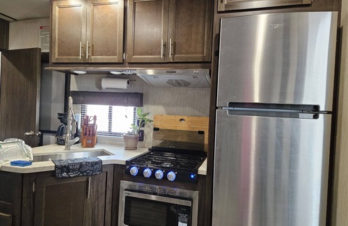 Gautier Casa | Go Fish! 37' RV (Forrest River Wolf Pack)