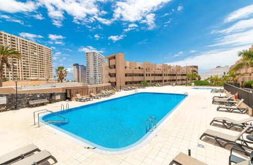 Playa Paraiso Apartamento | GO2TENERIFE Apart'Madera Terrace, Swimming pool & Parking