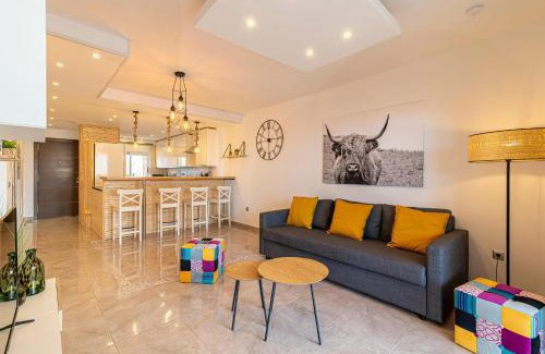 Playa Paraiso Apartamento | GO2TENERIFE Apart'Madera Terrace, Swimming pool & Parking