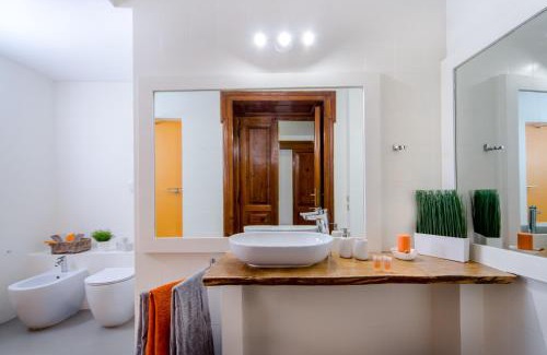 Naples City Centre Apartamento | GOCCE VILLAS - Casa Frangiò Modern Apartment Historical Centre