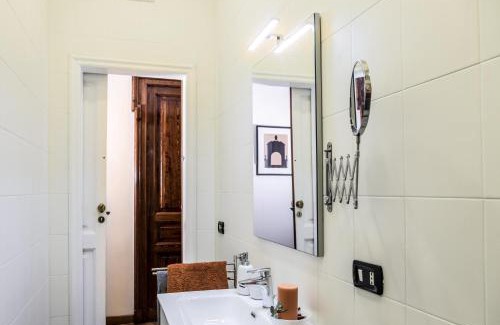 Naples City Centre Apartamento | GOCCE VILLAS - Casa Frangiò Modern Apartment Historical Centre