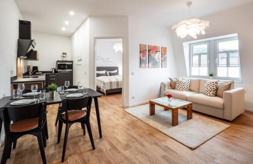 Aue Apartamento | Goethe Palais Suite Zauberlehrling 4P l Lift l Parkplatz I Zentrum I Helios