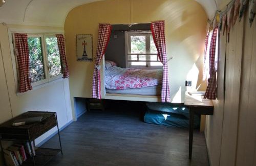 Saint-Priest-les-Fougeres Otro | GoGreen Roulotte
