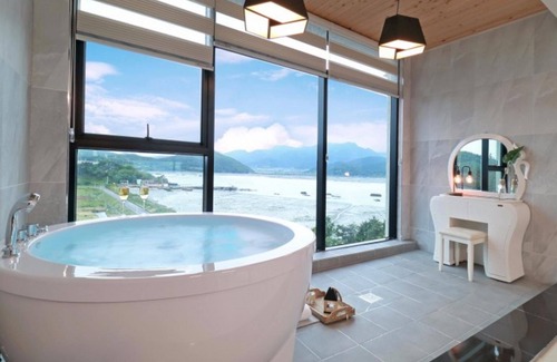 Goheung Casa | Goheung Naro in Byeolbit Pension