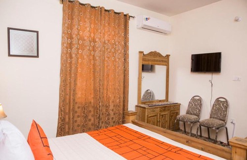 Gilgit Hotel | GOHO Garden View