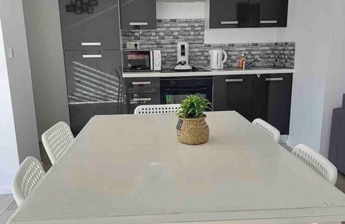 Roux Apartamento | Gohysart 51b 1 Bruxelles-Charleroi-airport
