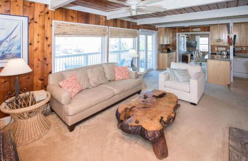 Sandbridge Casa | Going Coastal