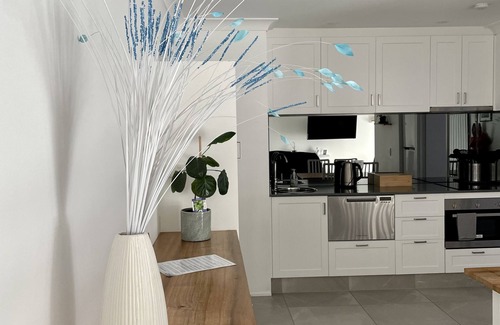 Elanora Apartamento | Gold Coast Comfort – Stylish 1-Bedroom Retreat Near Beaches, Cafés & Lake