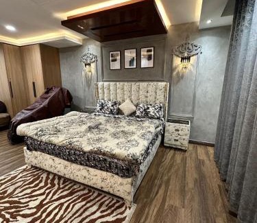Lahore Apartamento | Gold Crest Apartments Luxurious