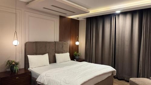 Lahore Apartamento | Gold Crest Elite Apartments With Mall Access - DHA Lahore