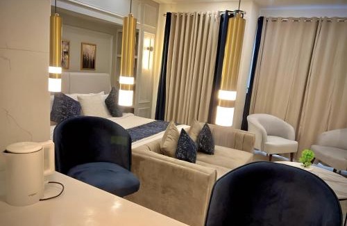 Lahore Apartamento | Gold Crest Luxury Premium Serviced Apartment DHA - Phase 4 Lahore LMY