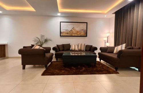 Lahore Apartamento | Gold Crest Luxury Stay Near Airport - DHA Phase 4 Lahore