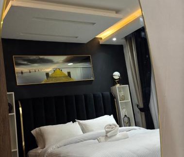Loralai District Apartamento | Gold crest serviced apartments DHA phase four Lahore