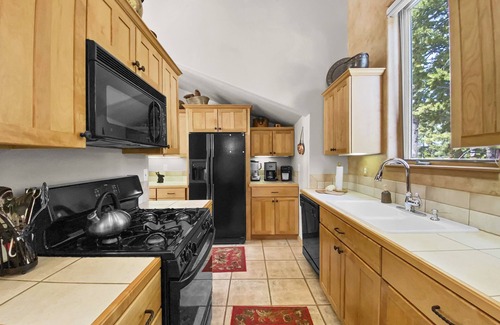 Warrior's Mark West Casa | Gold King Chalet 3 Bedroom Townhouse by RedAwning