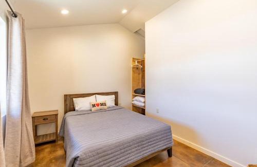 Custer Casa | Gold Valley Camp Cabin 5