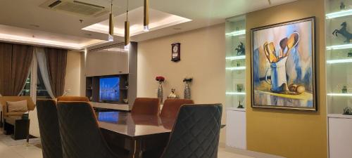 Lahore Hotel | Goldcrest Apartments