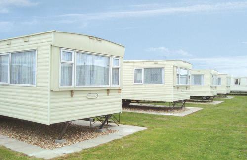 Chapel Saint Leonards Complejo | Golden Anchor Caravan Park