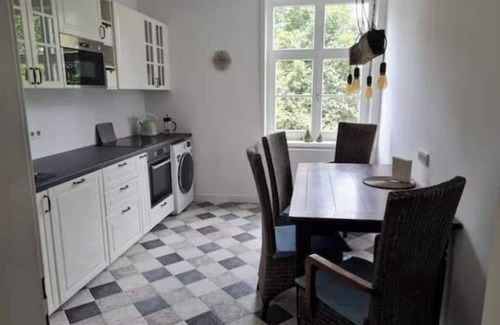 Hildesheim District Apartamento | Golden apartment on the estate