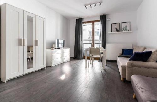 Muranow Apartamento | Golden Apartments Warsaw Solidarnosci 60B 11