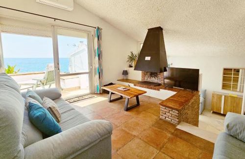 Bahia Dorada Chalet De Esquí | Golden Bay beach house by Lica