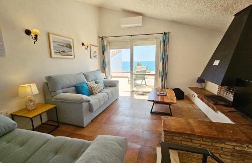 Bahia Dorada Chalet De Esquí | Golden Bay beach house by Lica
